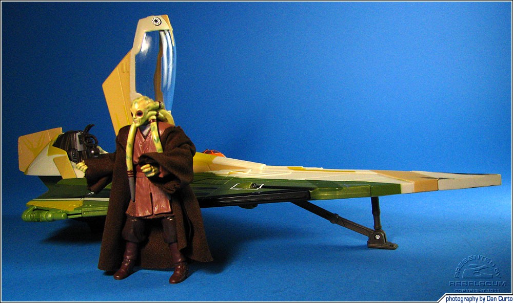 Will the new Kit Fisto fit inside his Jedi Starfighter