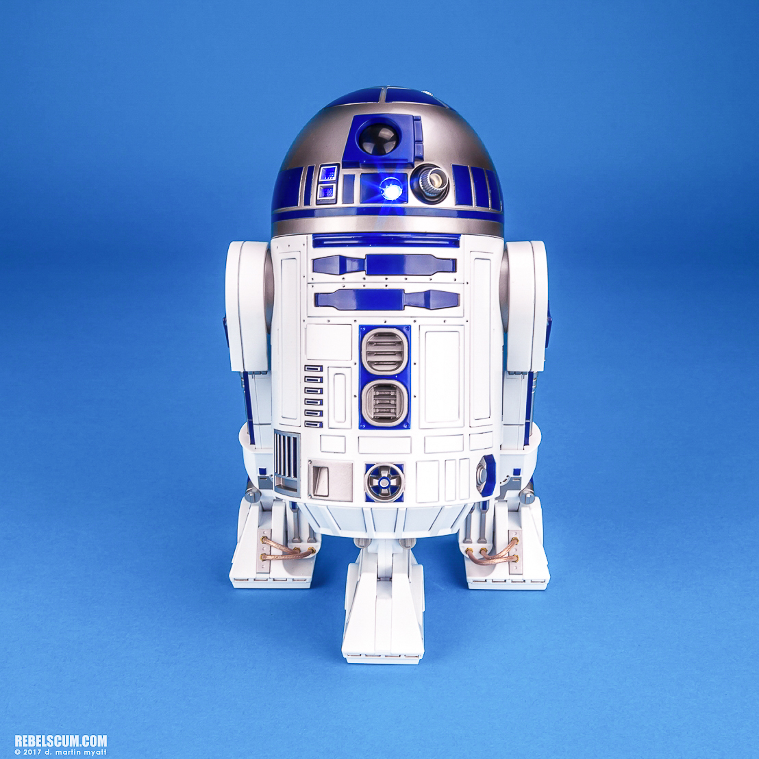 R2-D2-Perfect-Model-Chogokin-Tamashii-Nations-Bandai-009.jpg