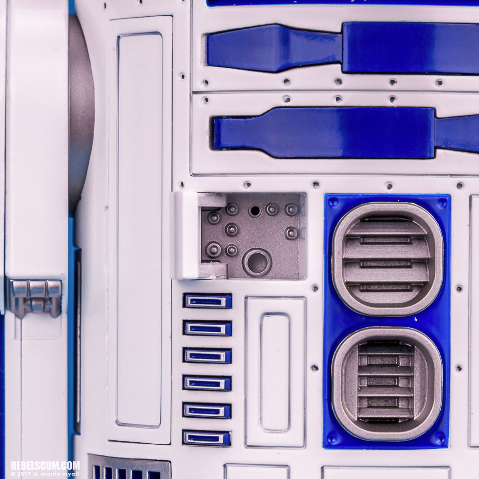 R2-D2-Perfect-Model-Chogokin-Tamashii-Nations-Bandai-018.jpg