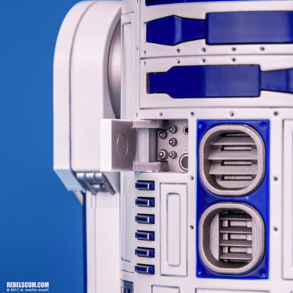 R2-D2-Perfect-Model-Chogokin-Tamashii-Nations-Bandai-019.jpg