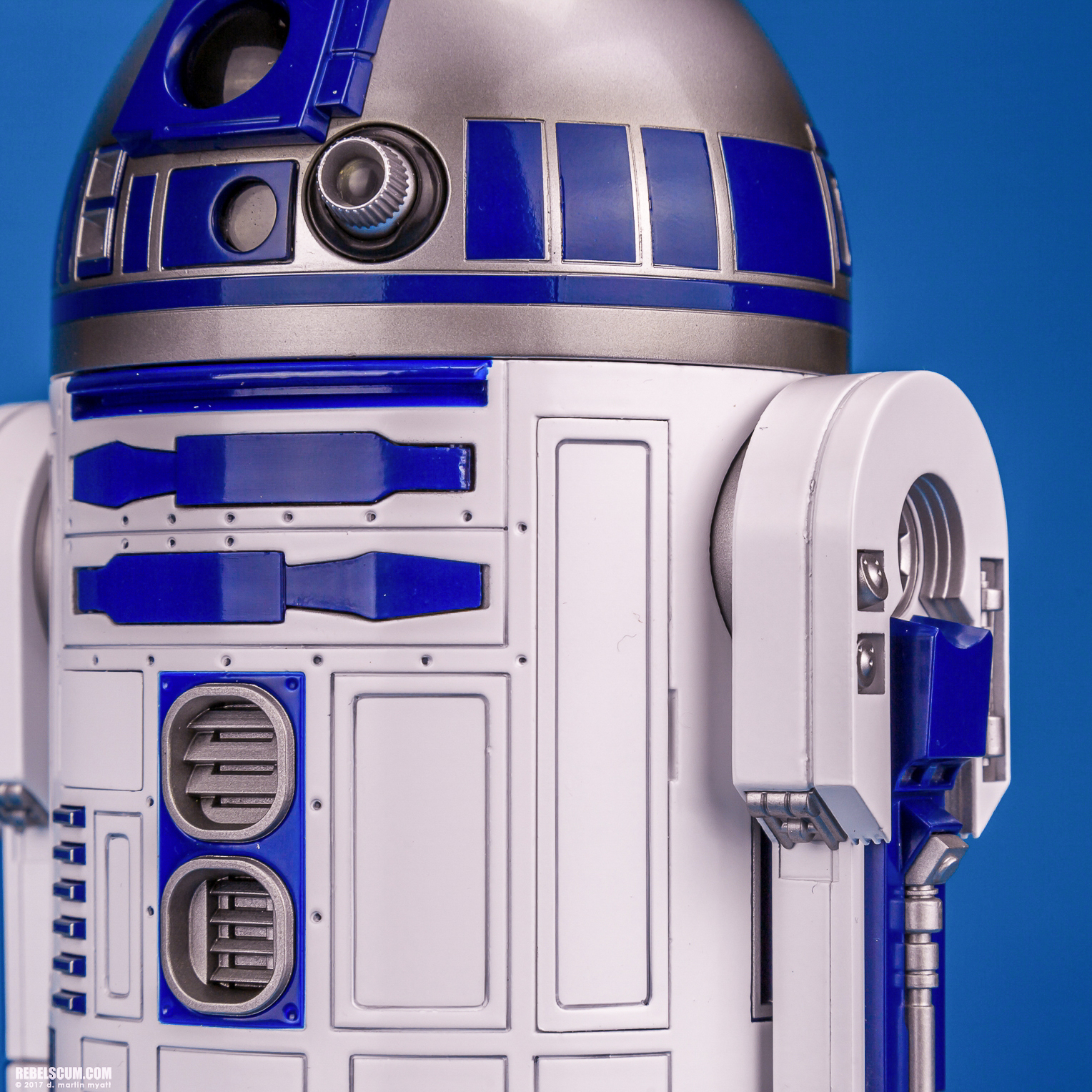 R2-D2-Perfect-Model-Chogokin-Tamashii-Nations-Bandai-023.jpg