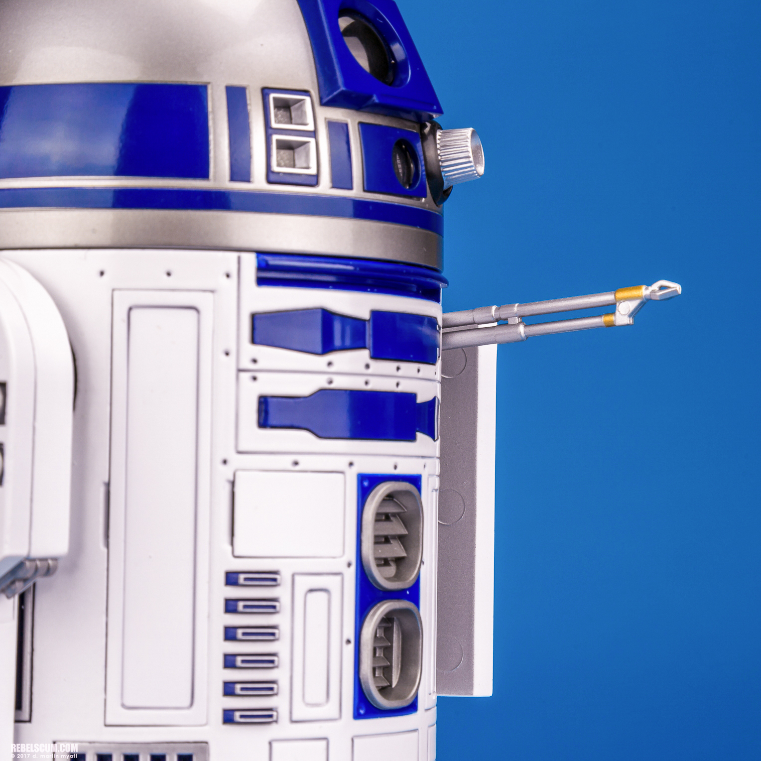 R2-D2-Perfect-Model-Chogokin-Tamashii-Nations-Bandai-025.jpg