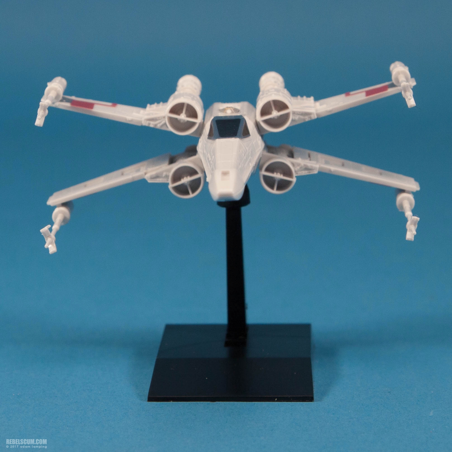 bandai-red-squadron-x-wing-starfighter-scale-model-kit-013.jpg