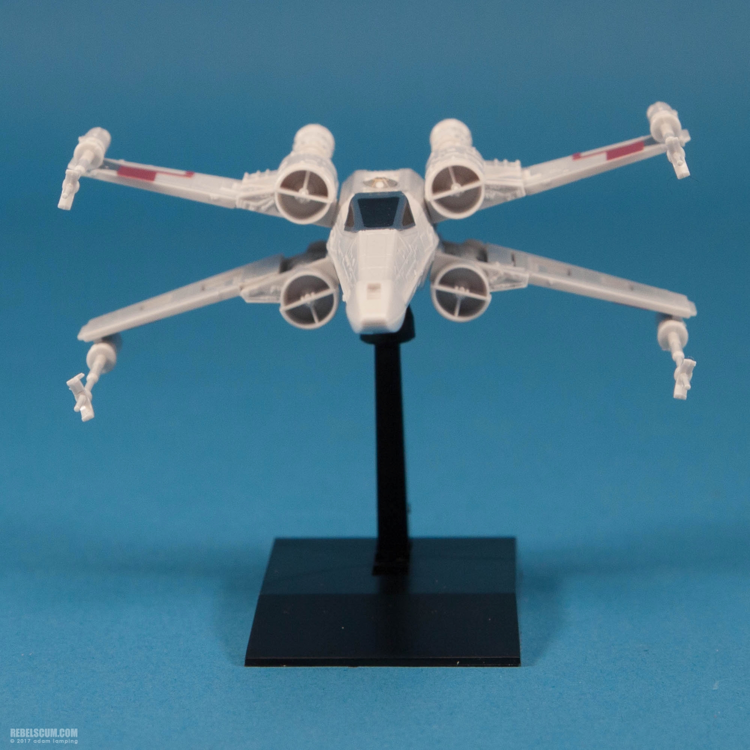 bandai-red-squadron-x-wing-starfighter-scale-model-kit-013.jpg