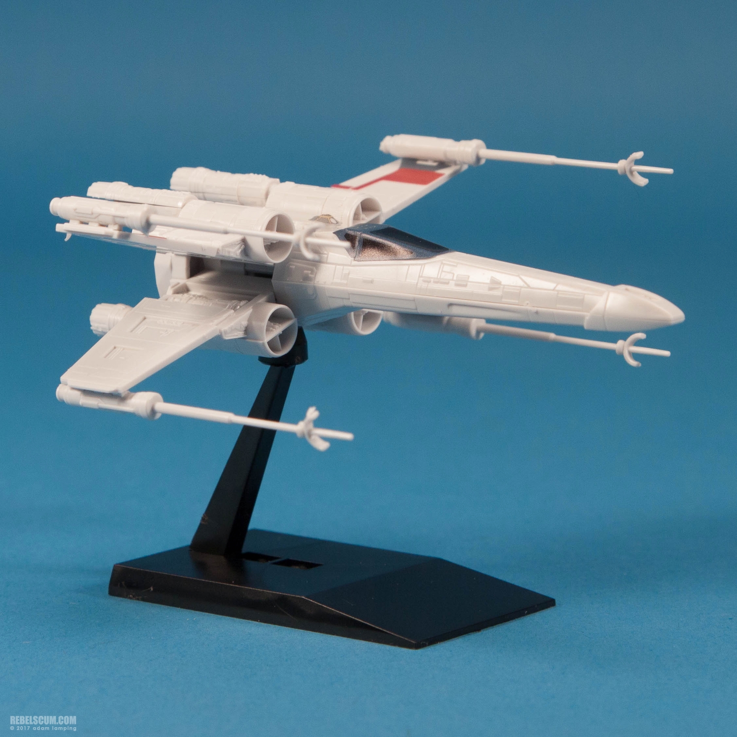 bandai-red-squadron-x-wing-starfighter-scale-model-kit-014.jpg