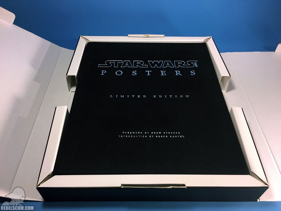 Star Wars Art: Posters LE (Exterior Box, open showing fabric case)