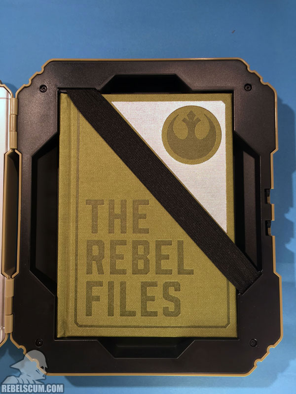 Star Wars: The Rebel Files (Case, interior Right)