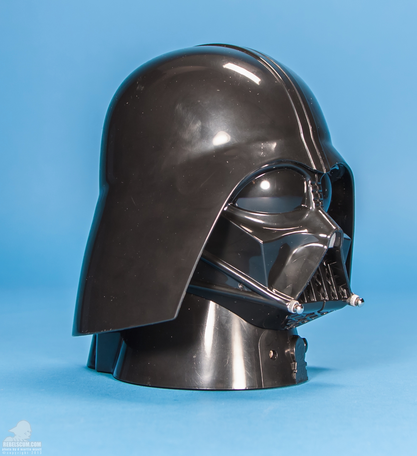 Headsplitter_Display_Case_Darth_Vader_DaGeDar_Star_Wars-06.jpg