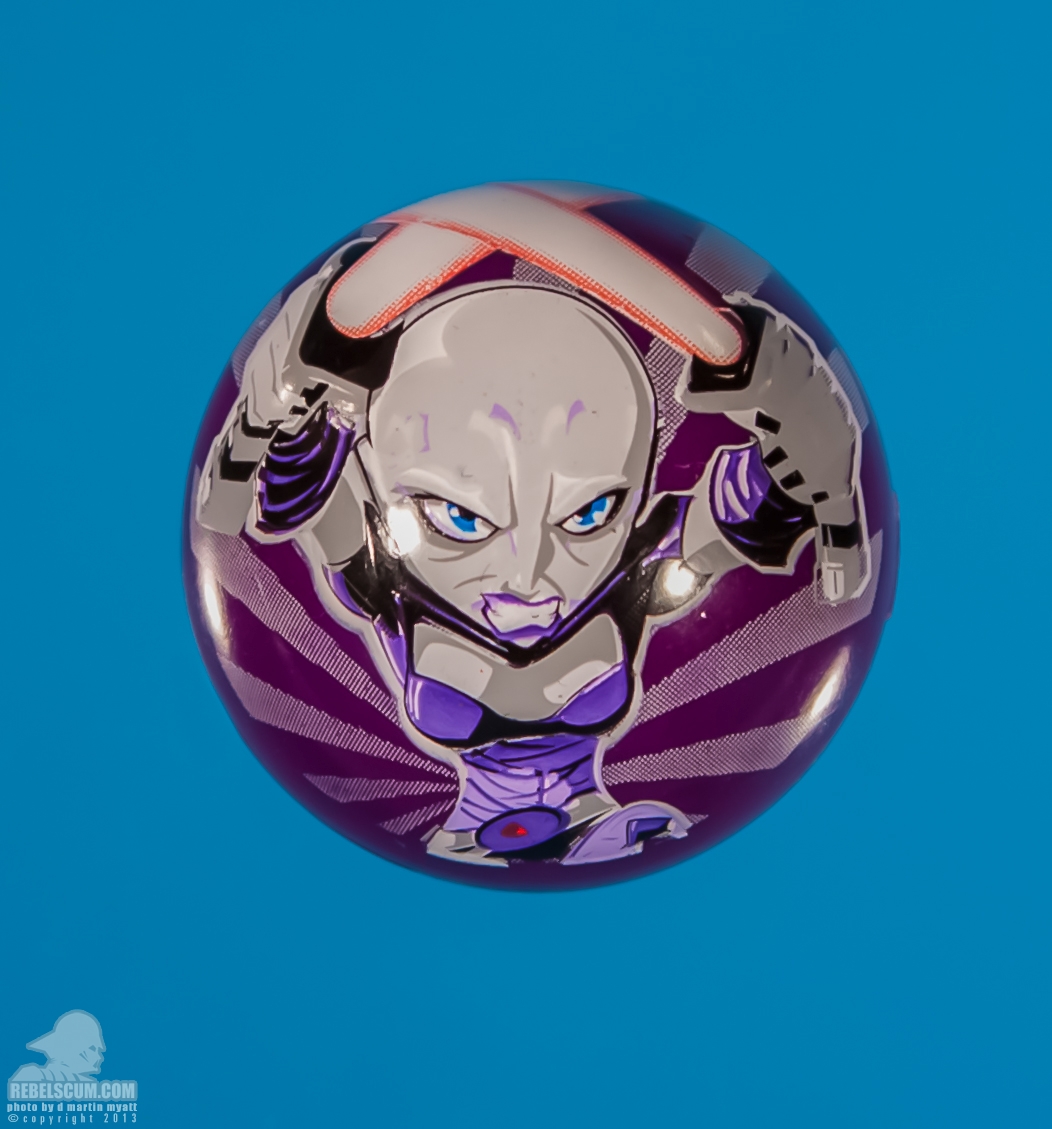 SW080_Asajj_Ventress_Dag_Racer_DaGeDar_Star_Wars-01.jpg