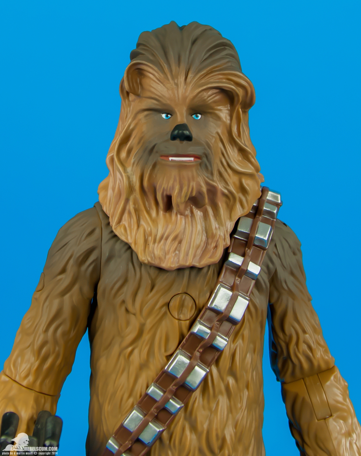 Chewbacca-Talking-Figure-Disney-Stores-Exclusive-005.jpg