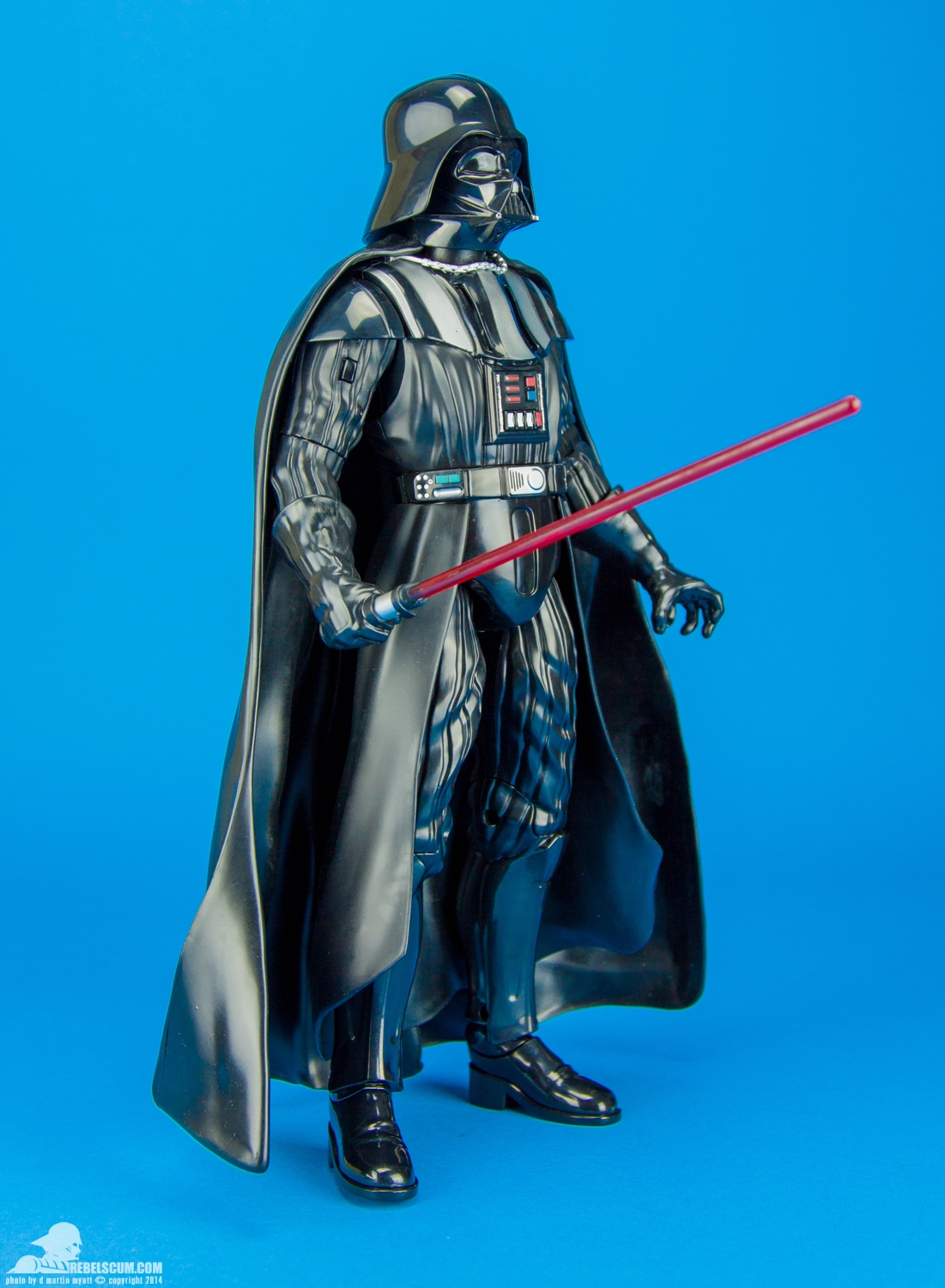 Darth-Vader-Talking-Disney-Store-Exclusive-Star-Wars-002.jpg