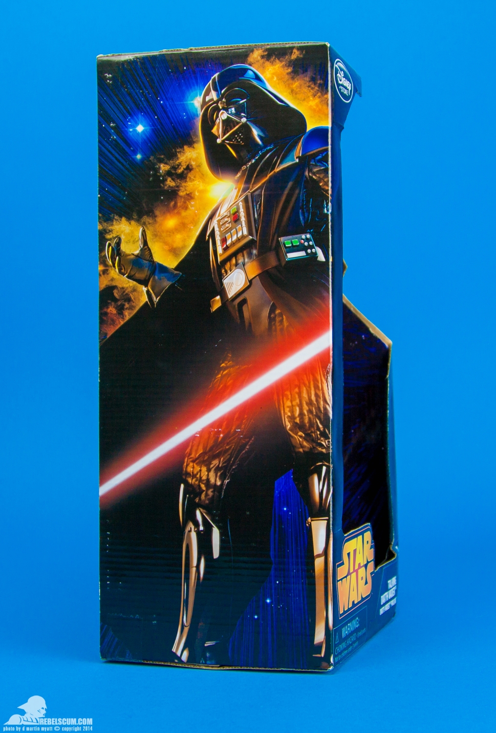 Darth-Vader-Talking-Disney-Store-Exclusive-Star-Wars-016.jpg
