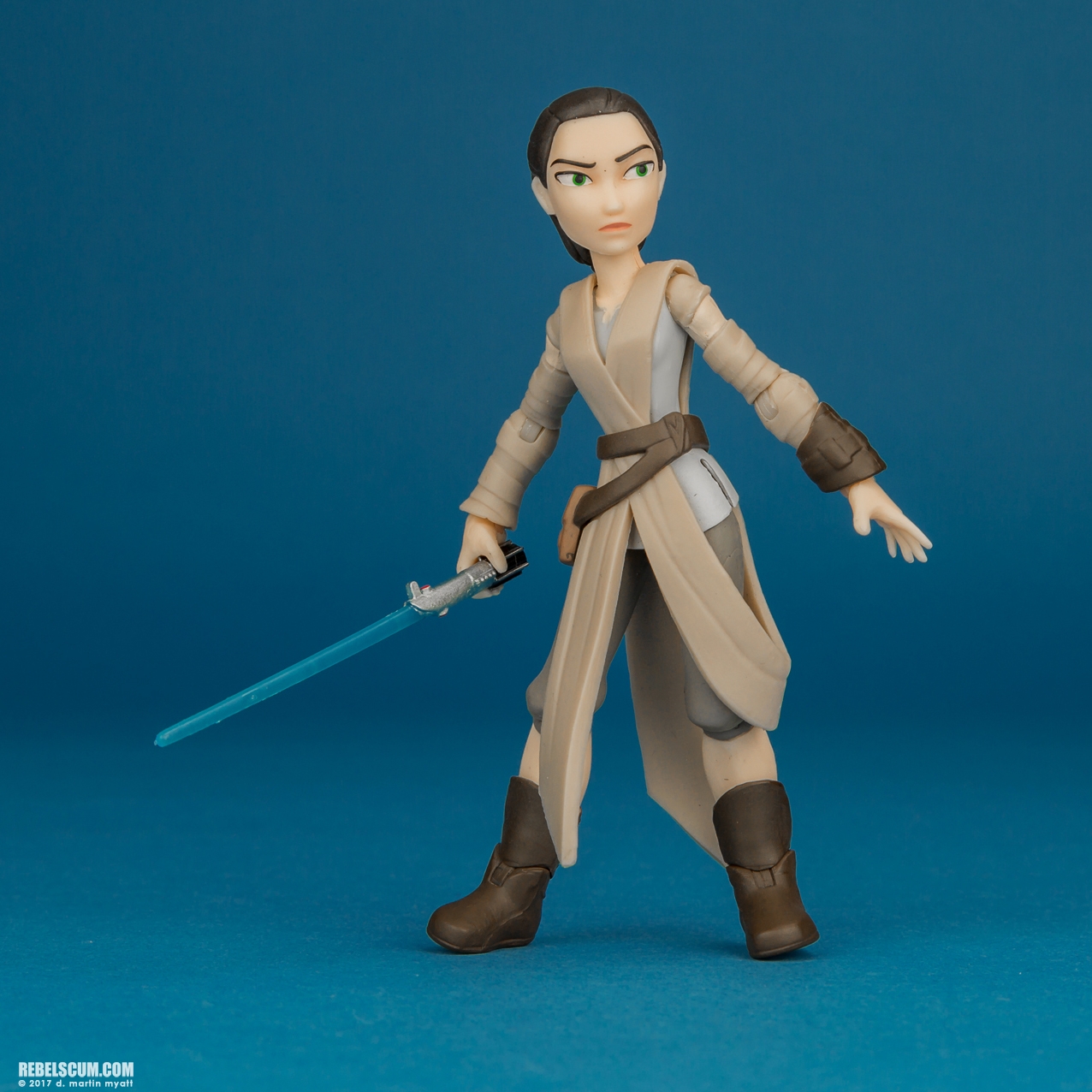 Rey-Disney-Store-Star-Wars-Toybox-02-008.jpg