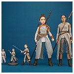 Rey-Disney-Store-Star-Wars-Toybox-02-010.jpg