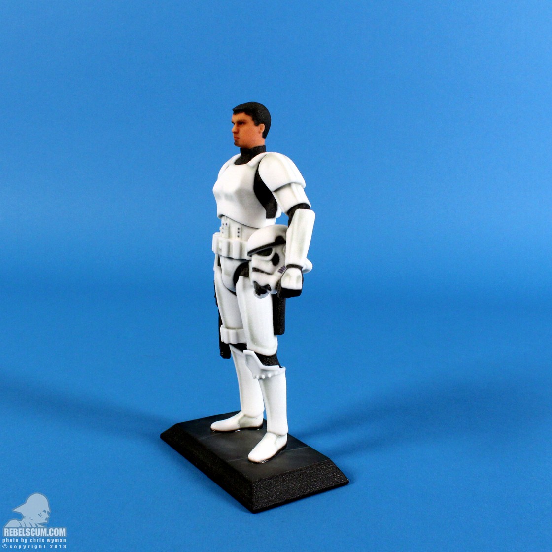 D-Tech-Me-Stormtrooper-Disney-Parks-014.jpg