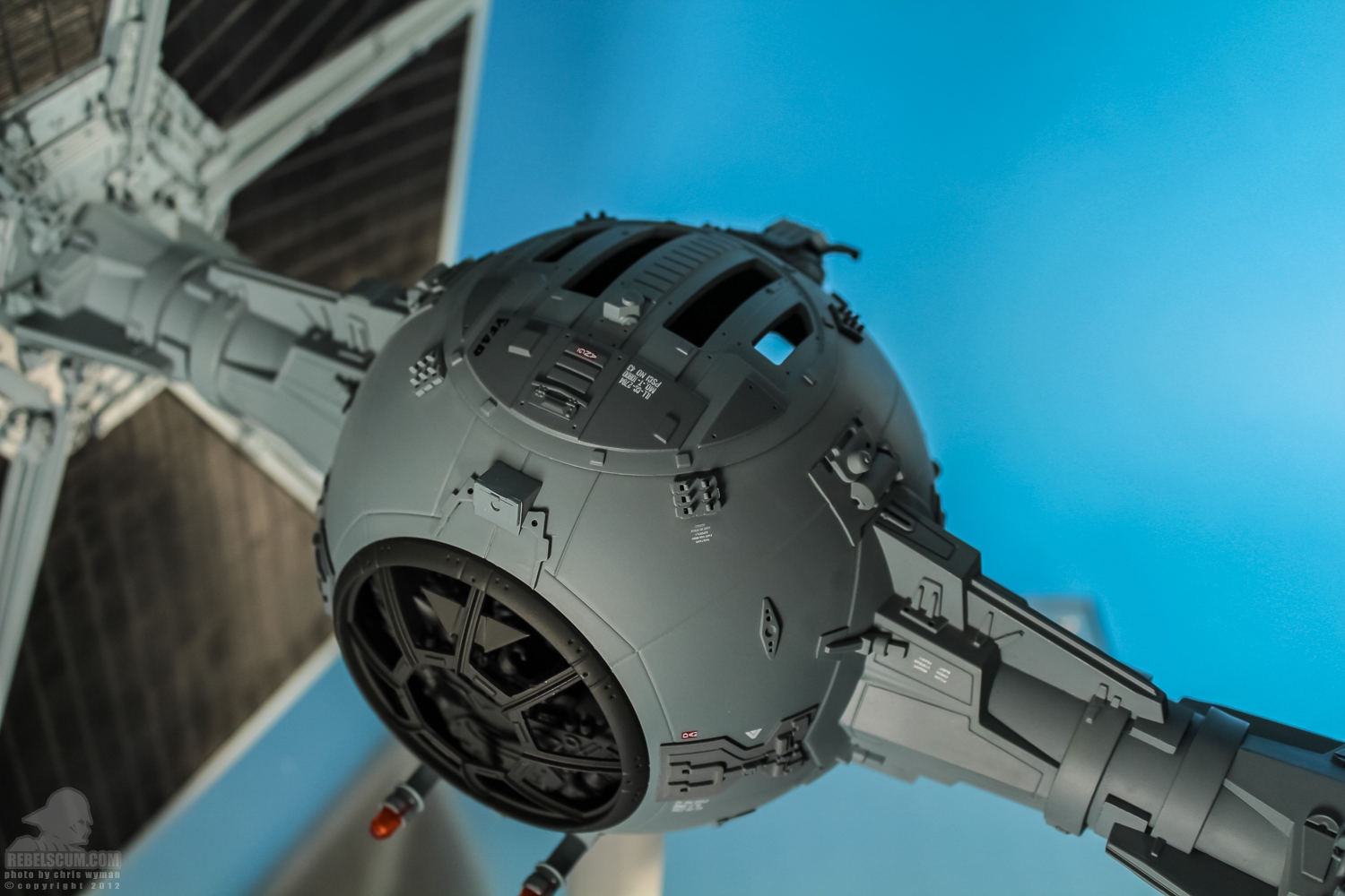 TIE_Fighter_Studio_Scale_model_eFX-53.jpg