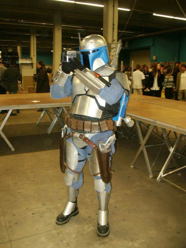 Jango ''shoots'' some guys