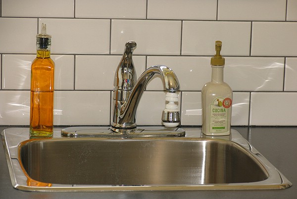 00-wt-01-high-sink.jpg