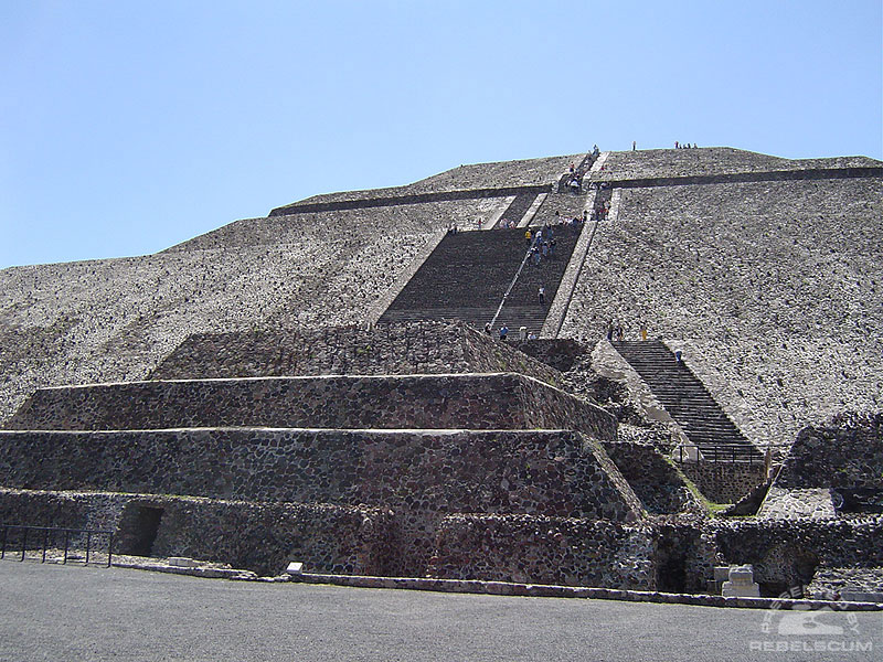  Ancient Massassi Temples on Yavin? Nope, its the incredible city of Teotihuacan!