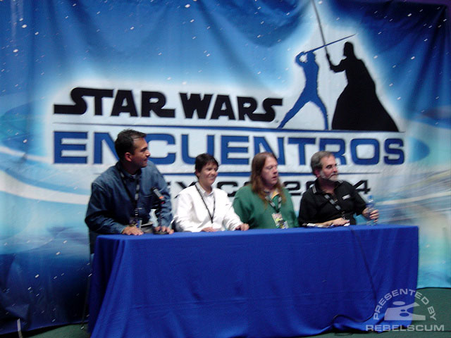 Luis and Josefina Galvez, Duncan Jenkins, and Steve Sansweet give appraisals on Star Wars collectibles.