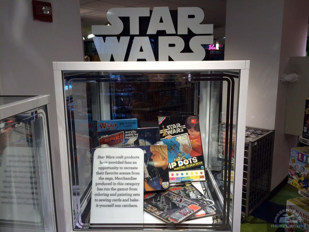 toys-r-us-force-friday-133.jpg