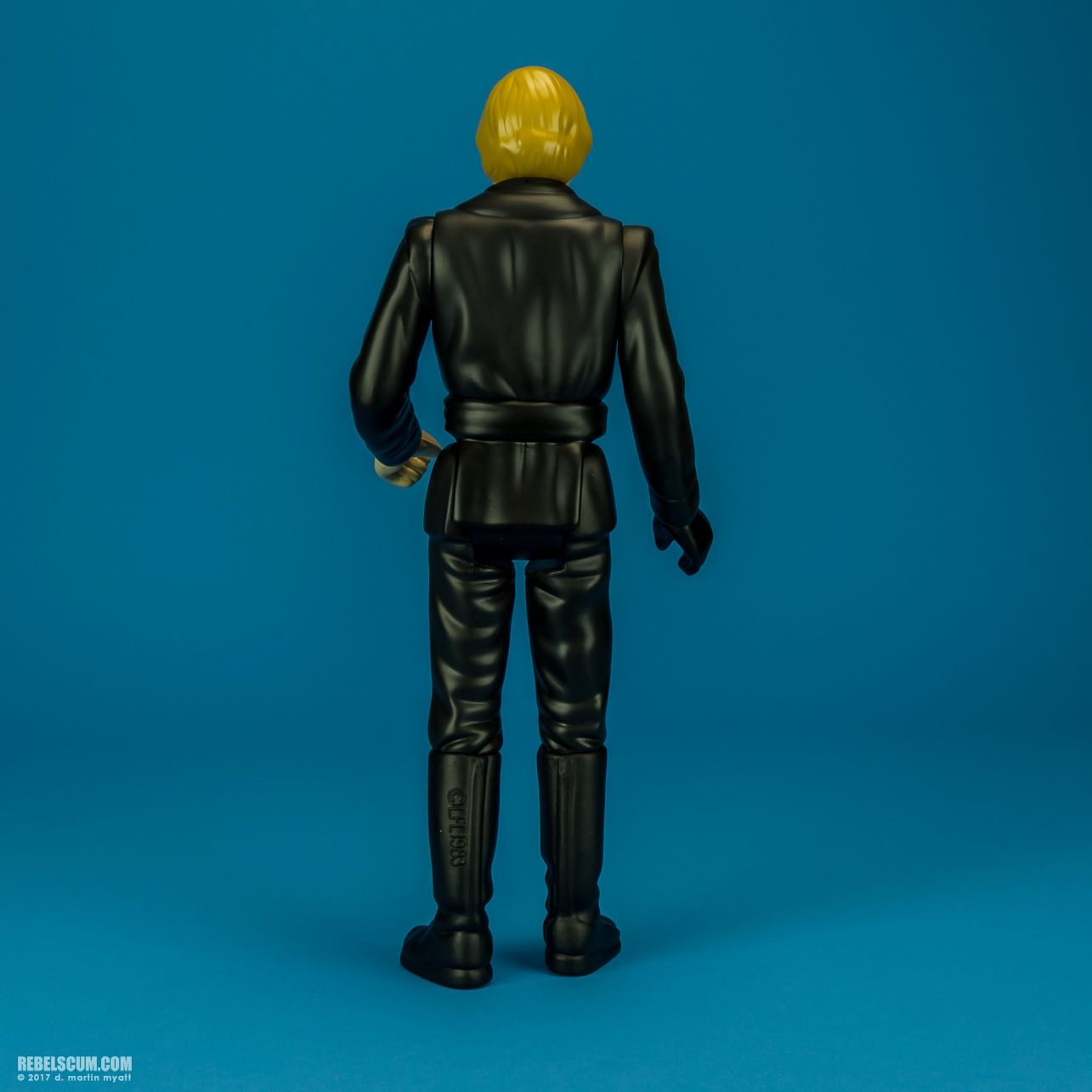 Luke-Skywalker-Jedi-Knight-Outfit-Jumbo-Kenner-004.jpg