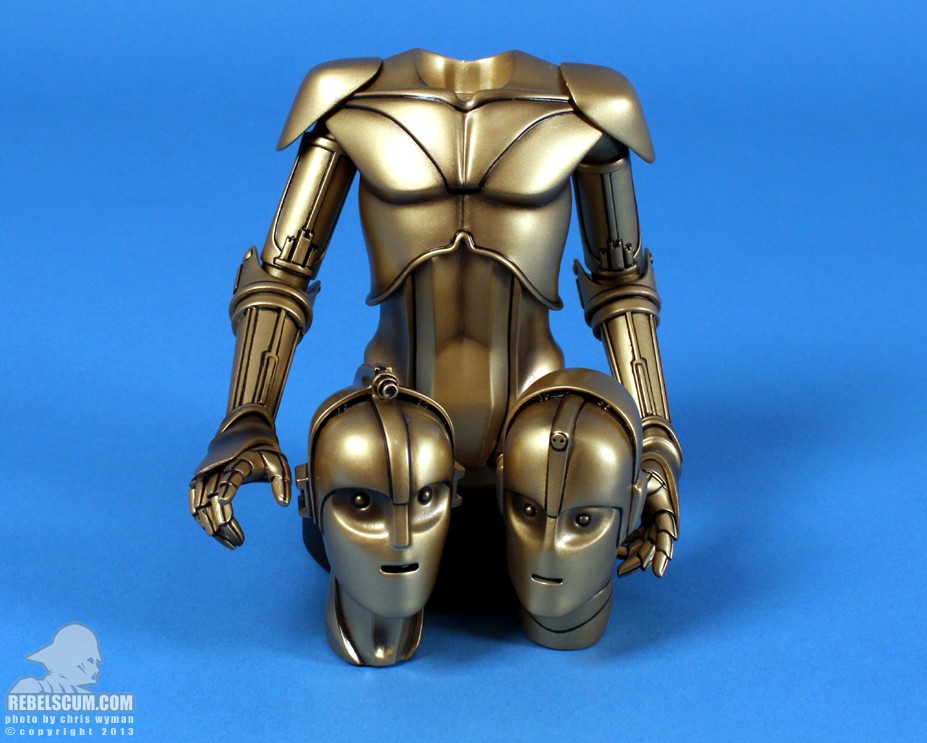 C-3PO_McQuarrie_Concept_Mini_Bust_SDCC_2013_27.jpg