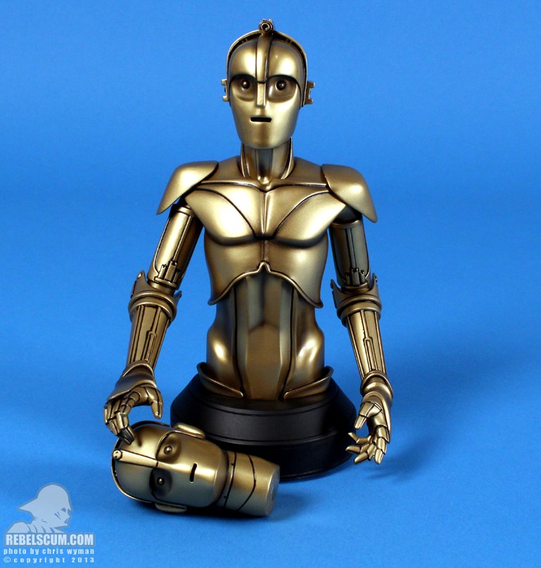 C-3PO_McQuarrie_Concept_Mini_Bust_SDCC_2013_28.jpg