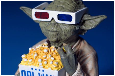 Rebelscum.com: Yoda With 3D Glasses Mini Bust