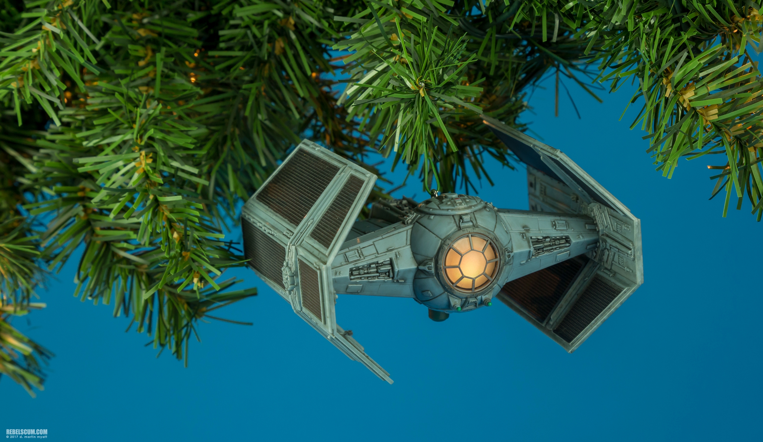 Darth-Vaders-TIE-Fighter-2017-Hallmark-Keepsake-Ornament-007.jpg