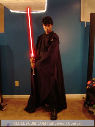 Jared Sloger as Darth Dariddion