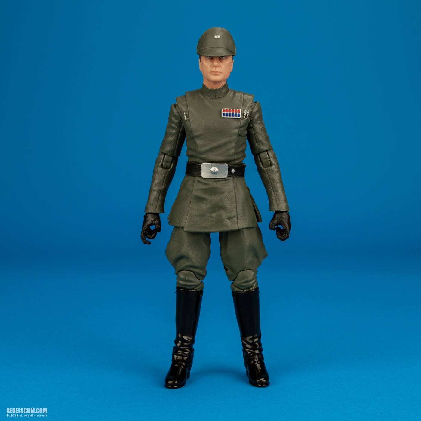 Admiral-Piett-E2813-The-Black-Series-Star-Wars-Hasbro-001.jpg