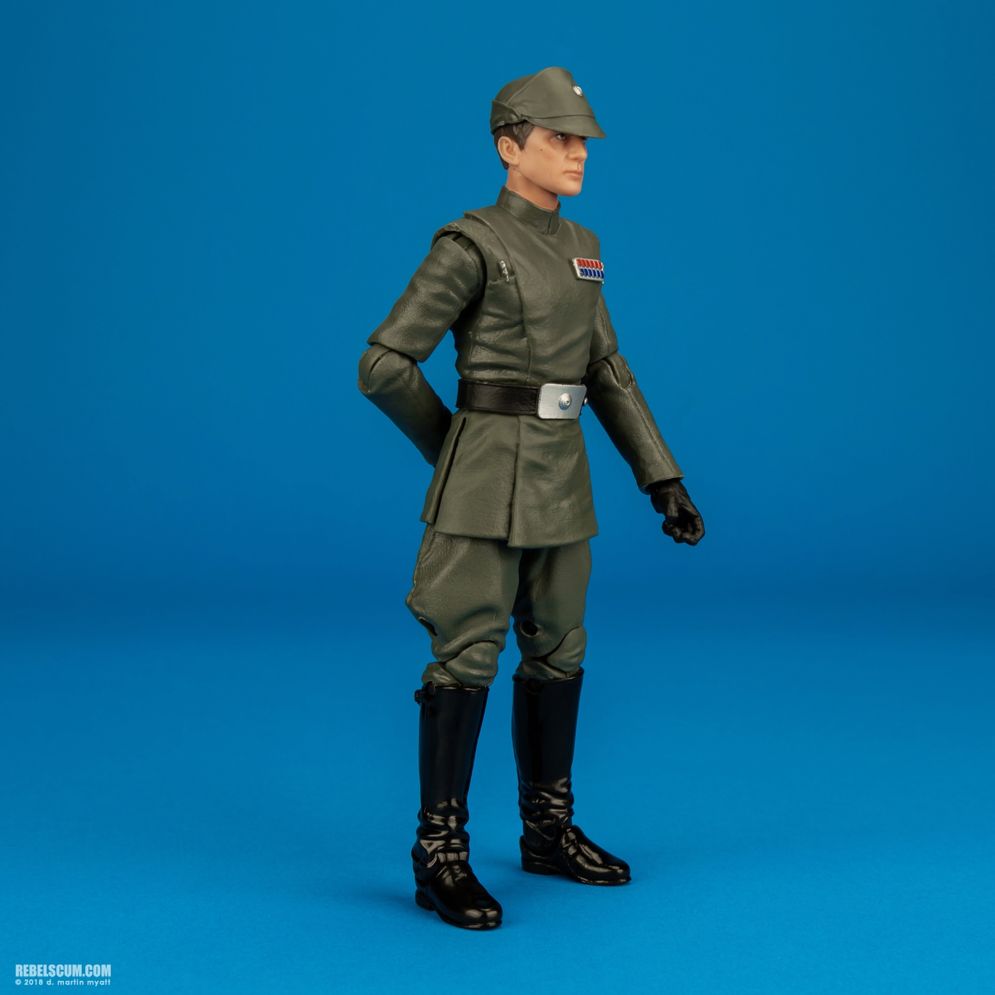 Admiral-Piett-E2813-The-Black-Series-Star-Wars-Hasbro-002.jpg