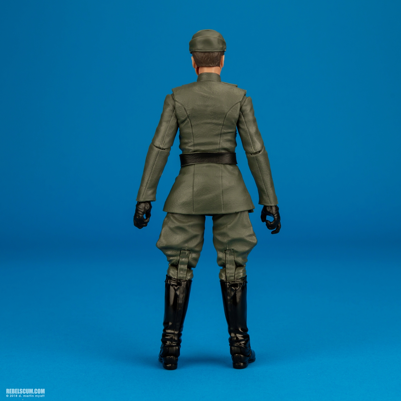 Admiral-Piett-E2813-The-Black-Series-Star-Wars-Hasbro-004.jpg