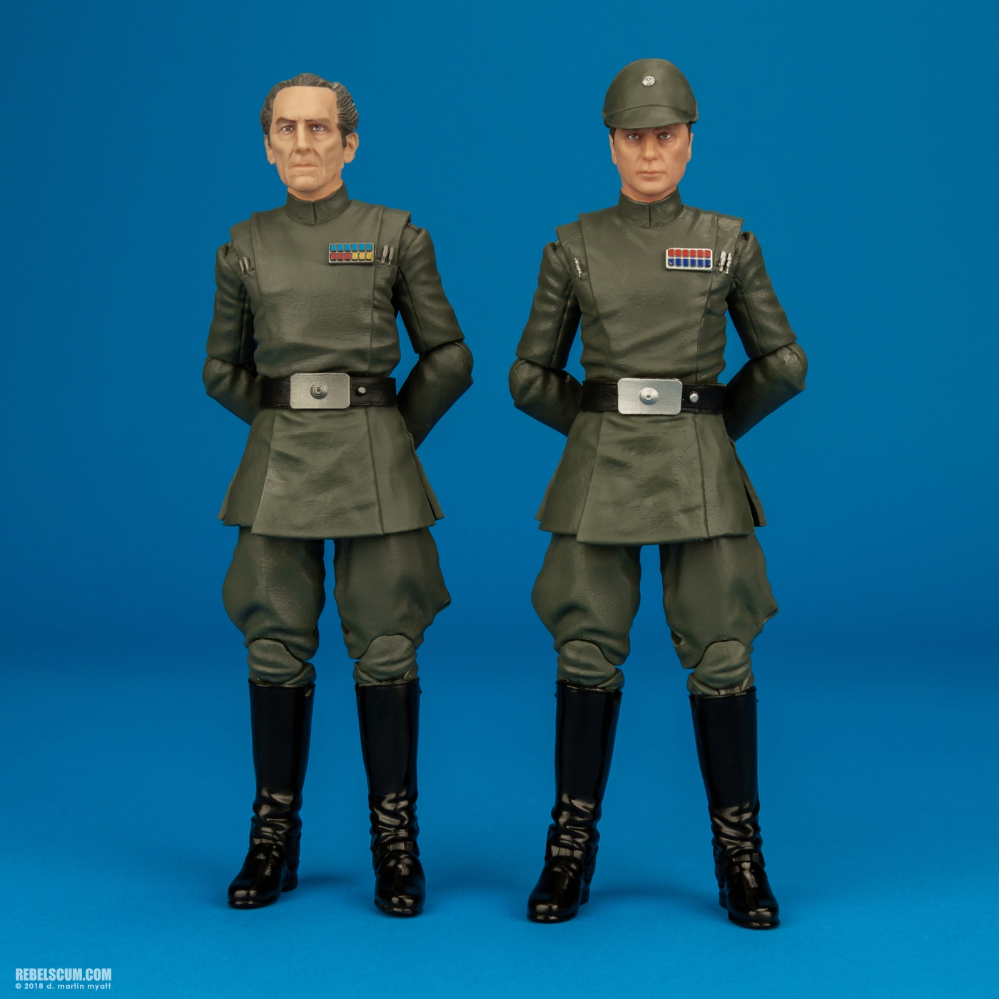 Admiral-Piett-E2813-The-Black-Series-Star-Wars-Hasbro-010.jpg