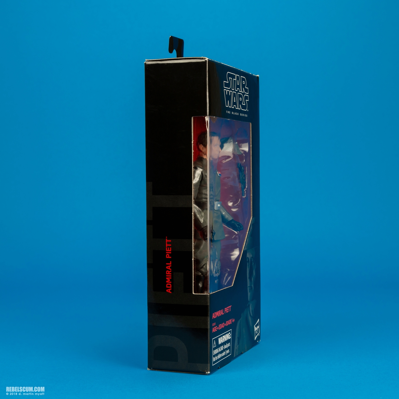 Admiral-Piett-E2813-The-Black-Series-Star-Wars-Hasbro-013.jpg