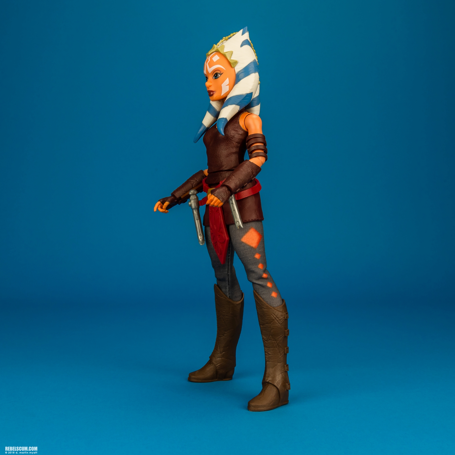 Ahsoka-Tano-Forces-Of-Destiny-Hasbro-The-Clone-Wars-003.jpg