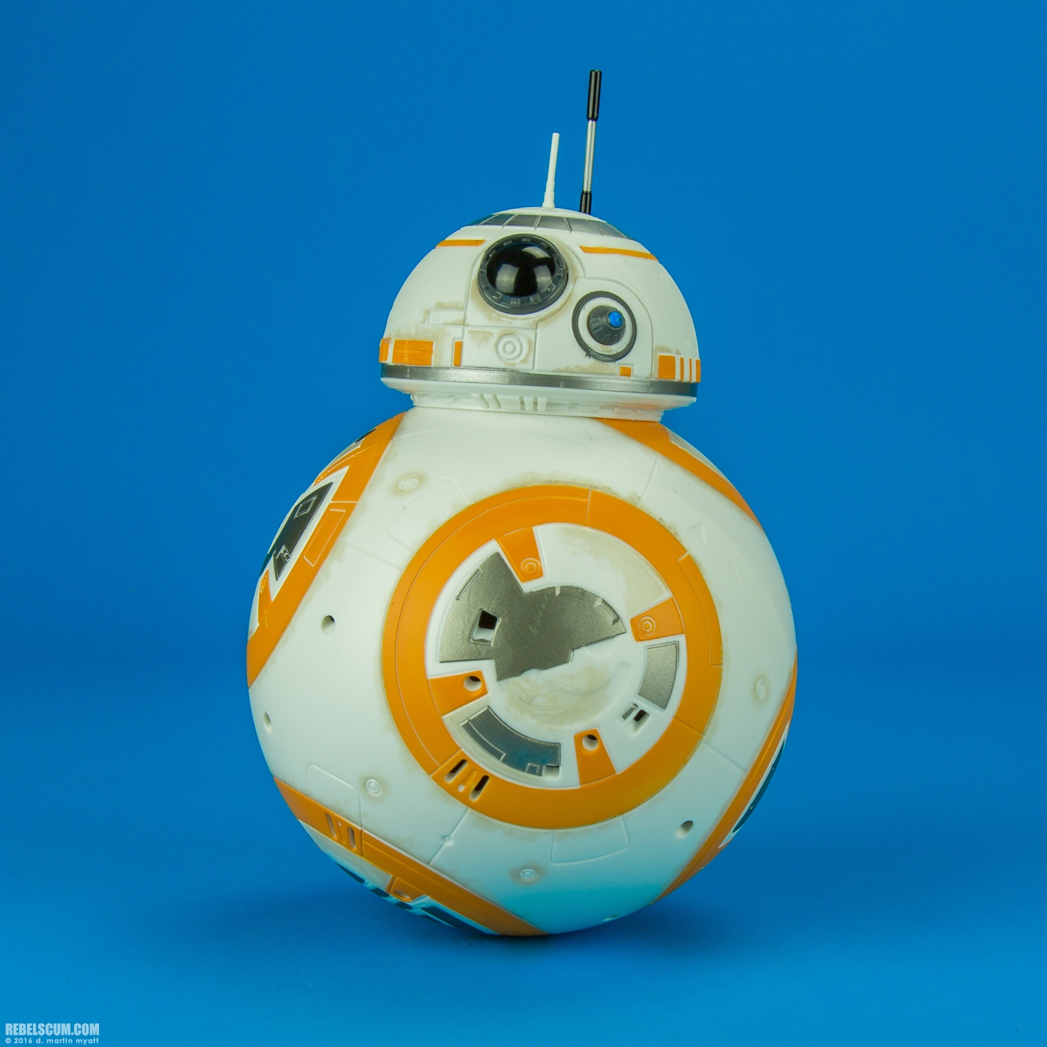 BB-8-RC-The-Force-Awakens-Target-Hasbro-001.jpg