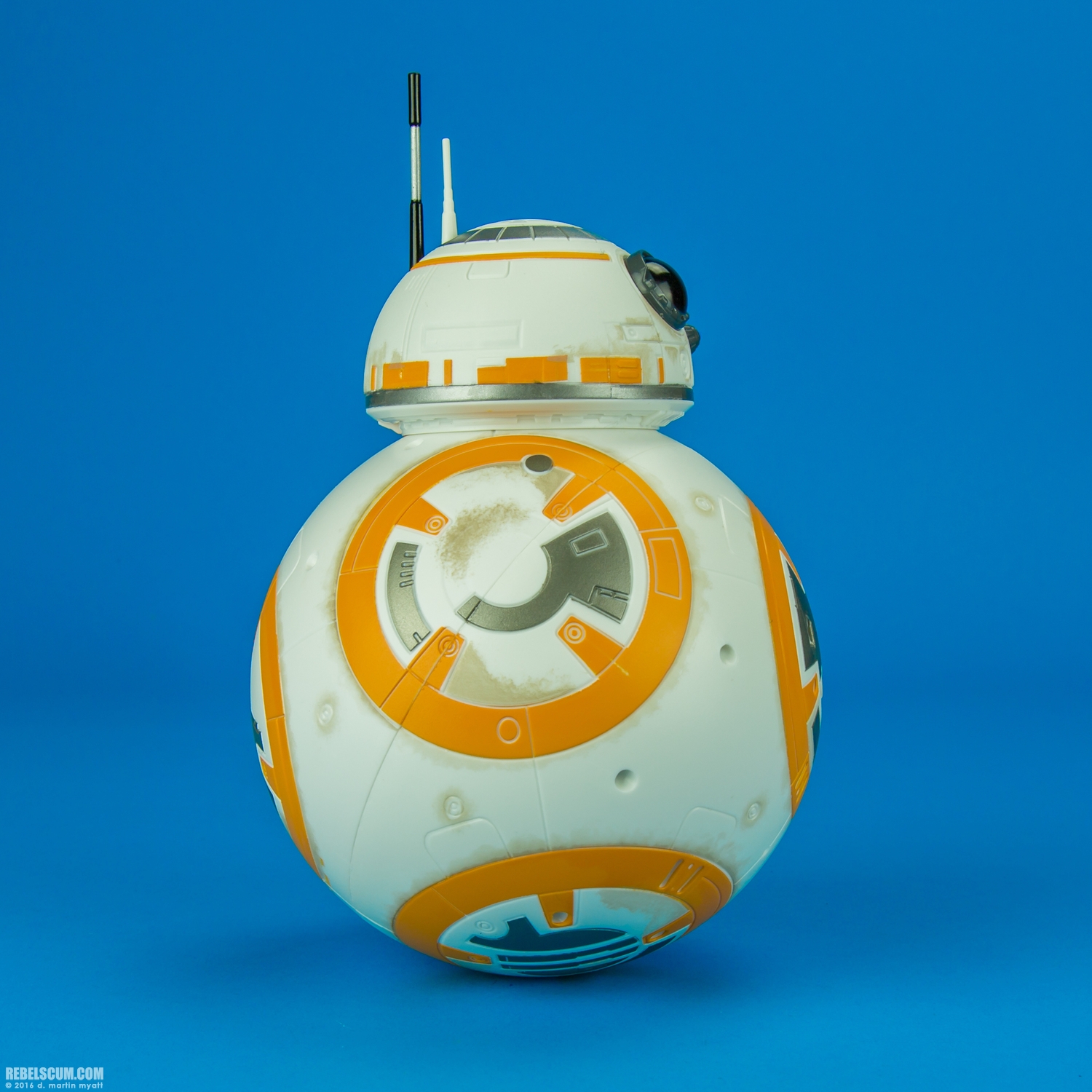 BB-8-RC-The-Force-Awakens-Target-Hasbro-002.jpg