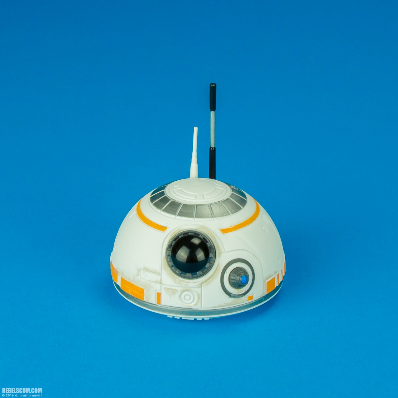 BB-8-RC-The-Force-Awakens-Target-Hasbro-006.jpg