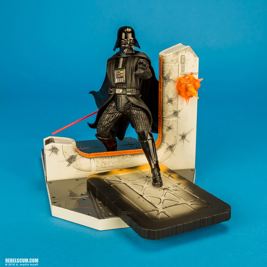 Darth-Vader-01-Centerpiece-The-Black-Series-011.jpg