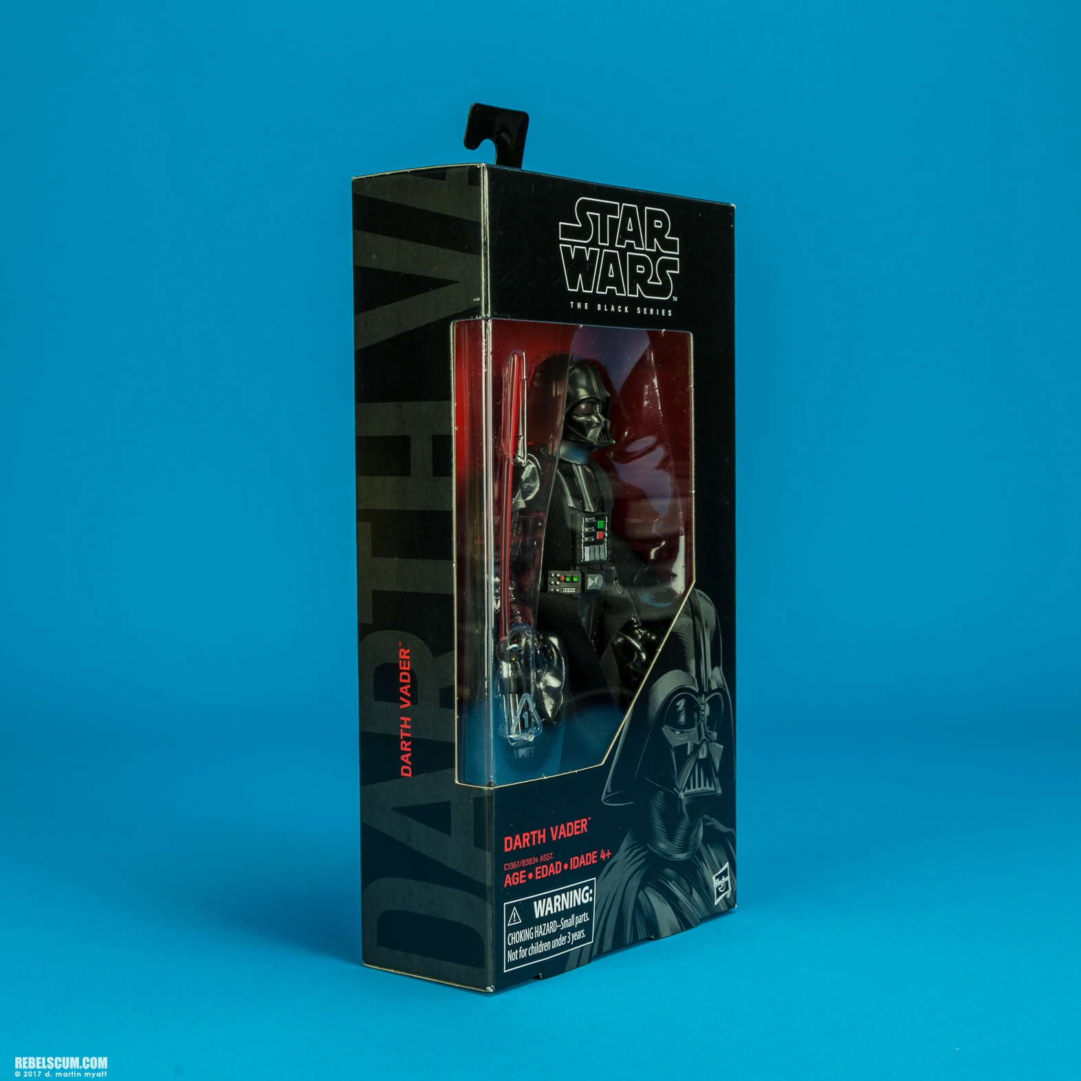 Darth-Vader-43-The-Black-Series-6-inch-Hasbro-013.jpg