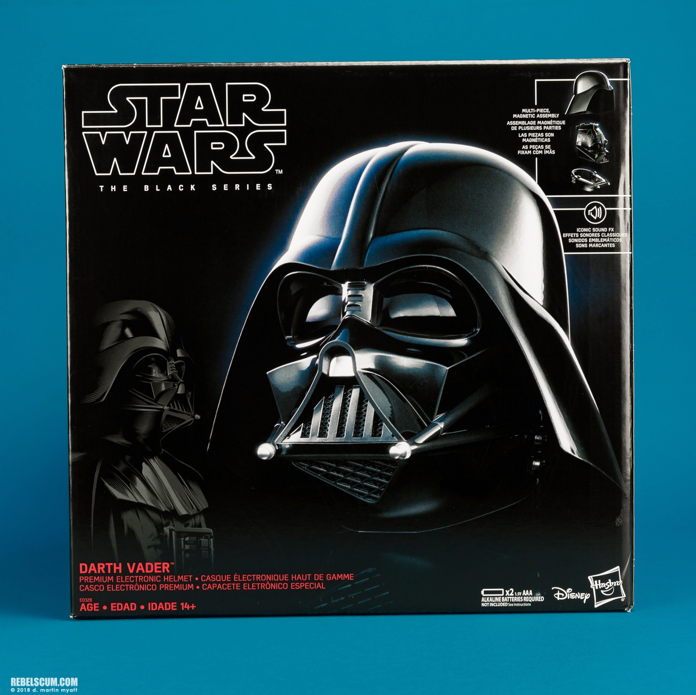 Darth-Vader-Premium-Electronic-Helmet-The-Black-Series-020.jpg