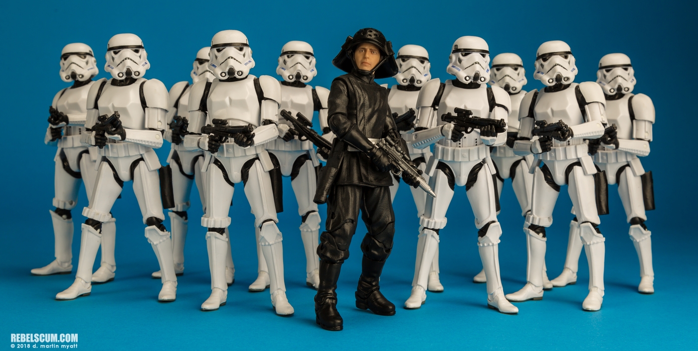 Death-Star-Trooper-60-The-Black-Series-6-inch-Hasbro-015.jpg