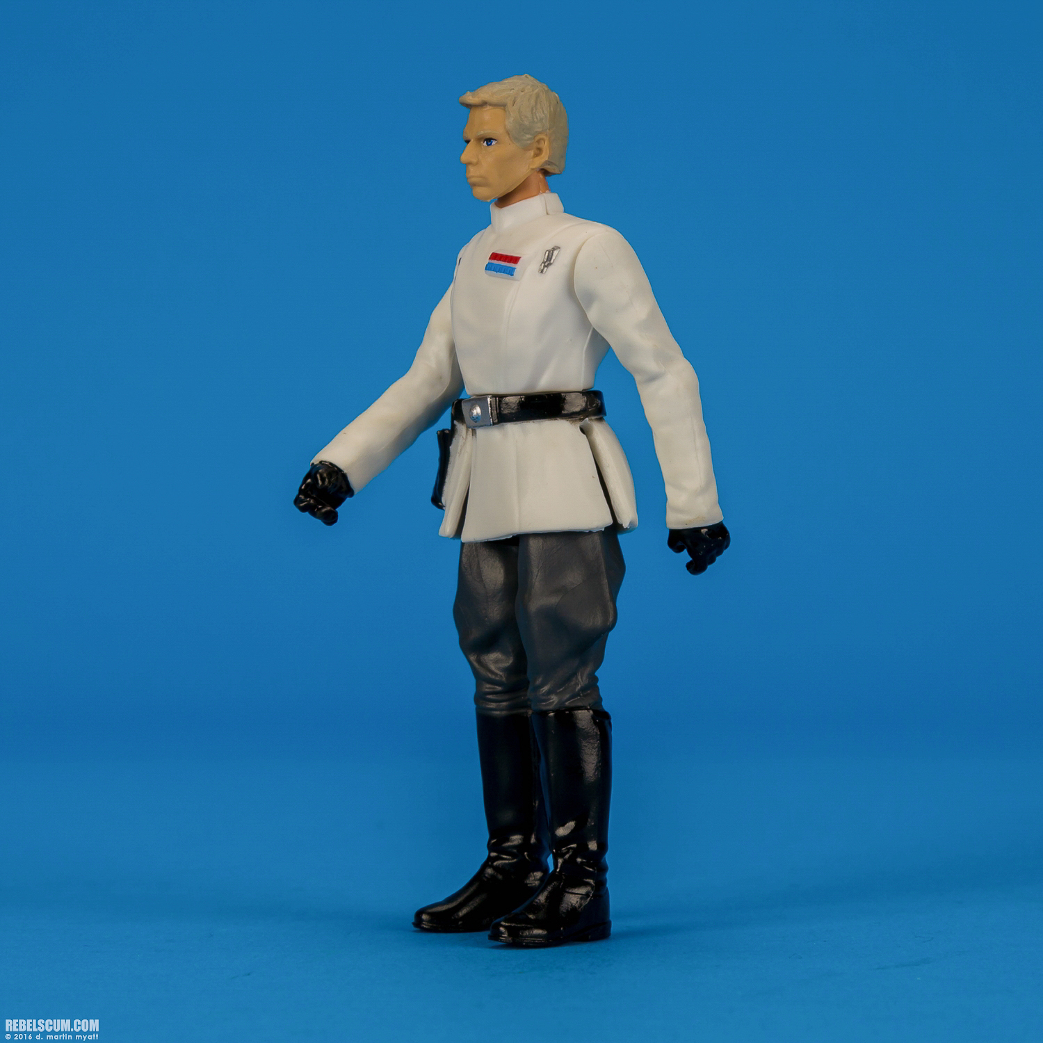 Director-Krennic-Rogue-One-Hasbro-B7281-B7072-003.jpg