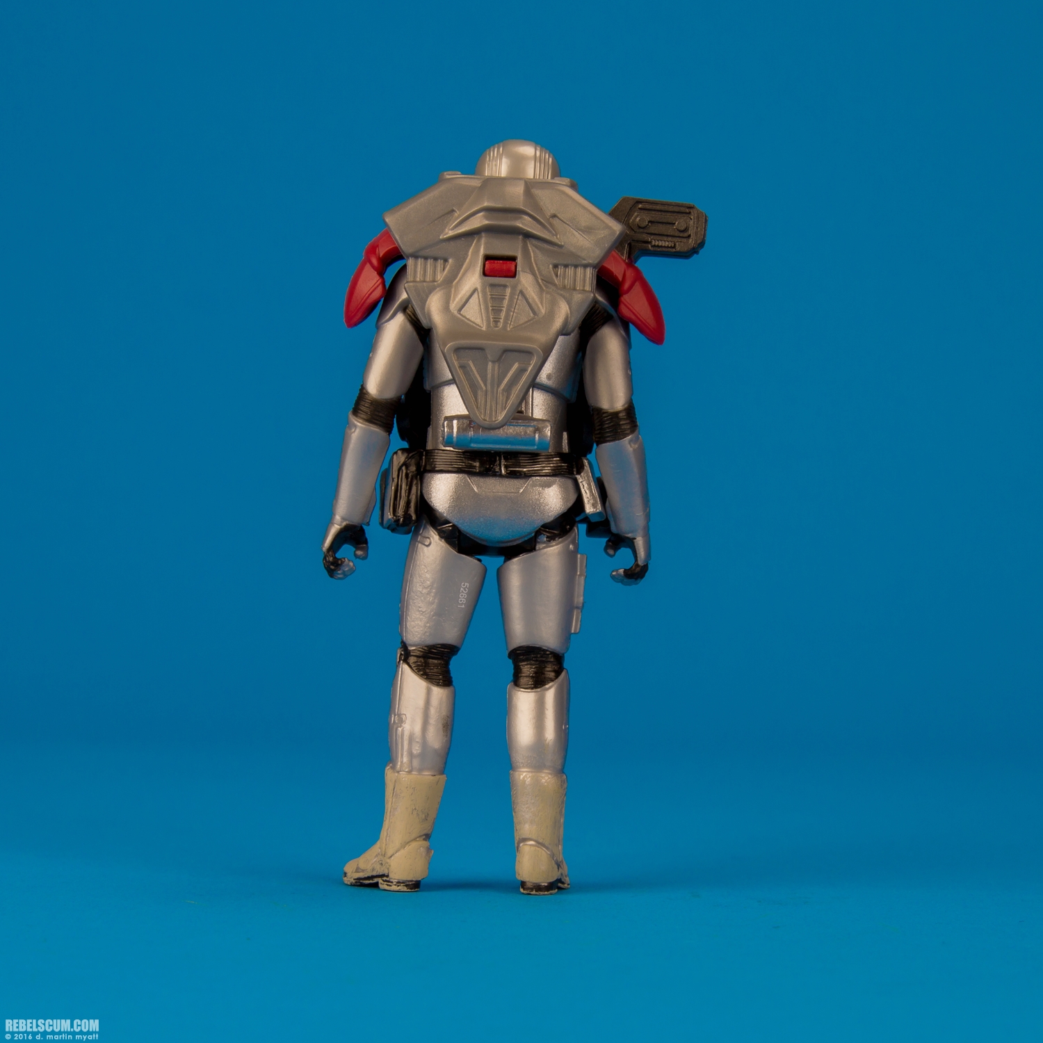 Epic-Battles-Captain-Phasma-The-Force-Awakens-Hasbro-012.jpg