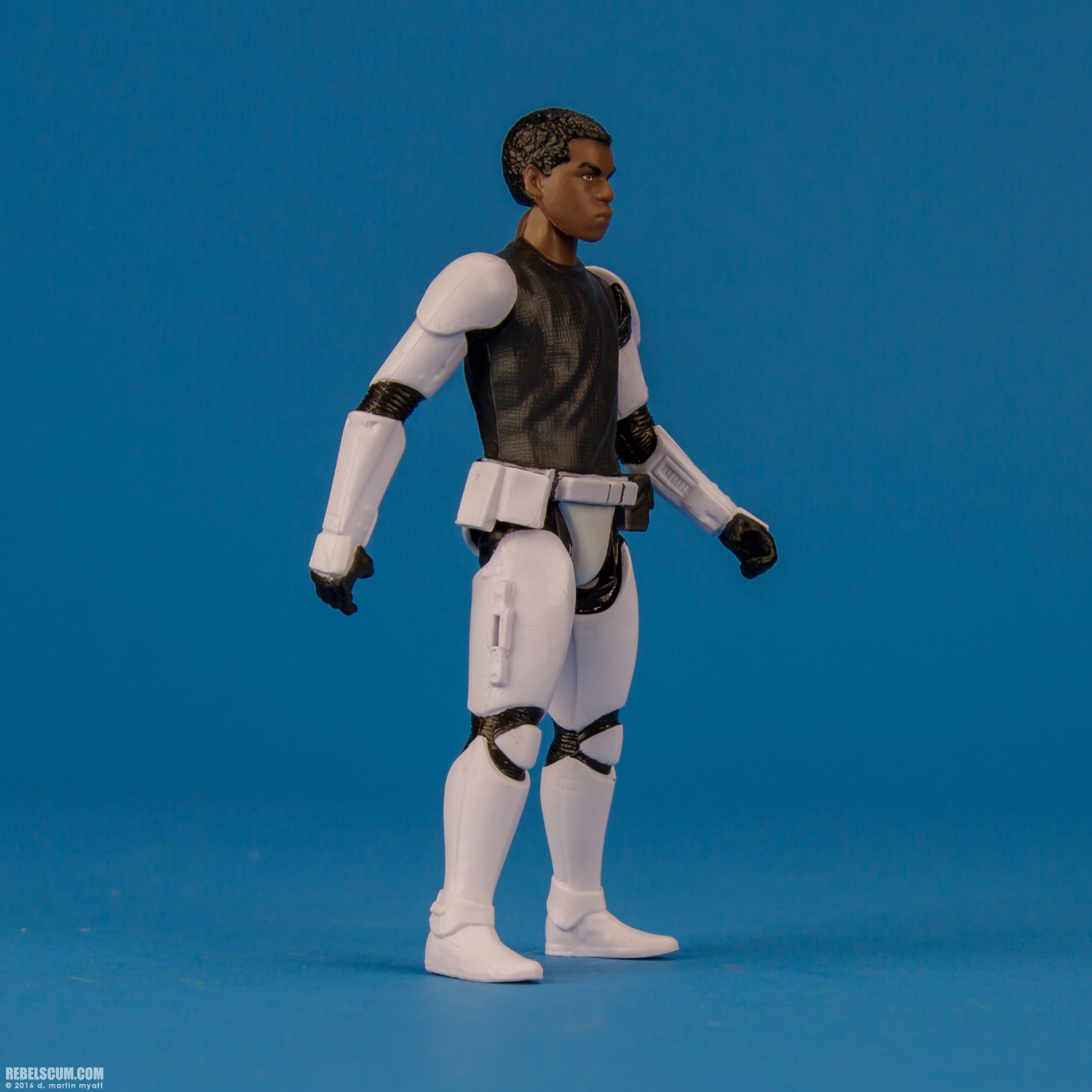 Finn-FN-2187-Armor-Up-Hasbro-The-Force-Awakens-002.jpg