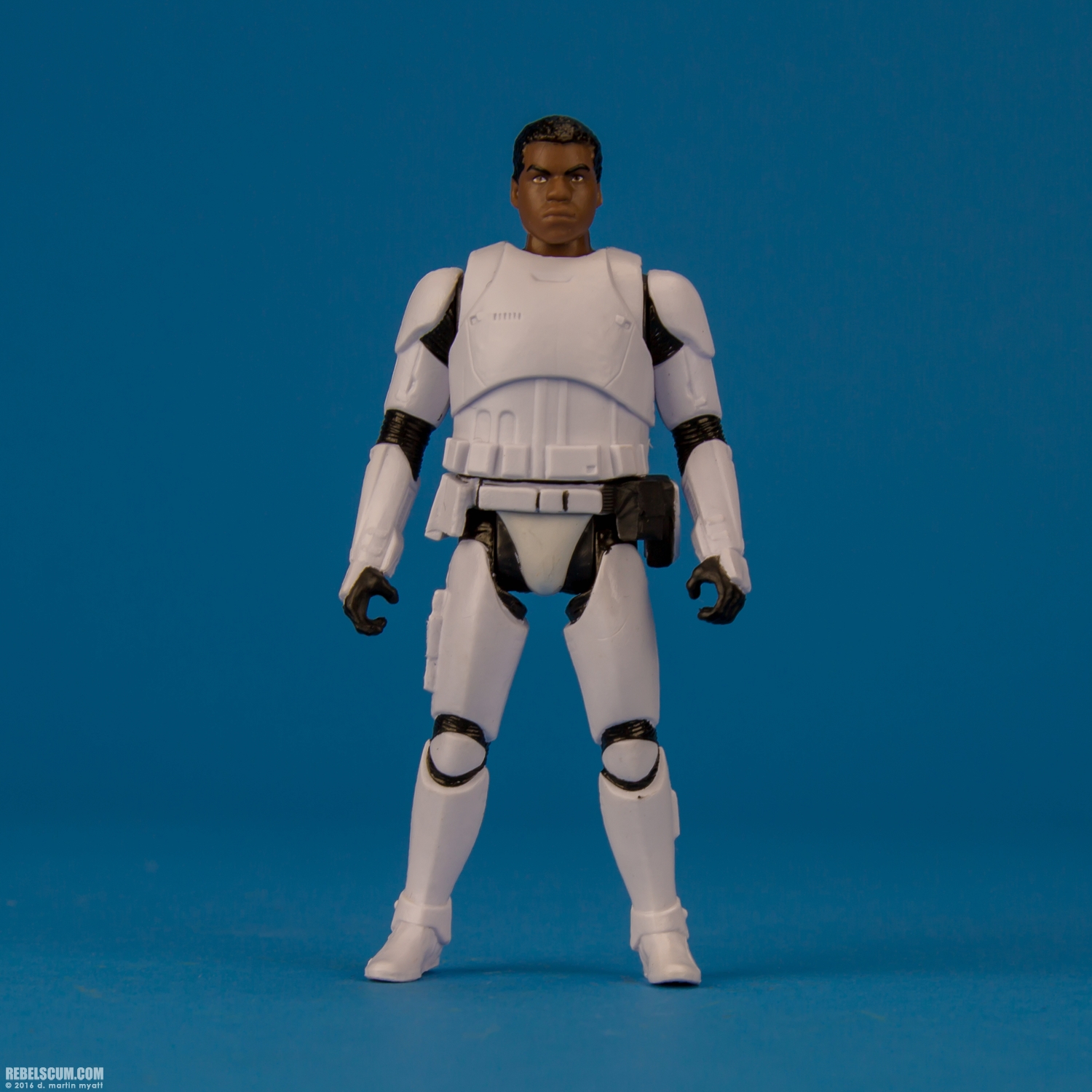 Finn-FN-2187-Armor-Up-Hasbro-The-Force-Awakens-005.jpg