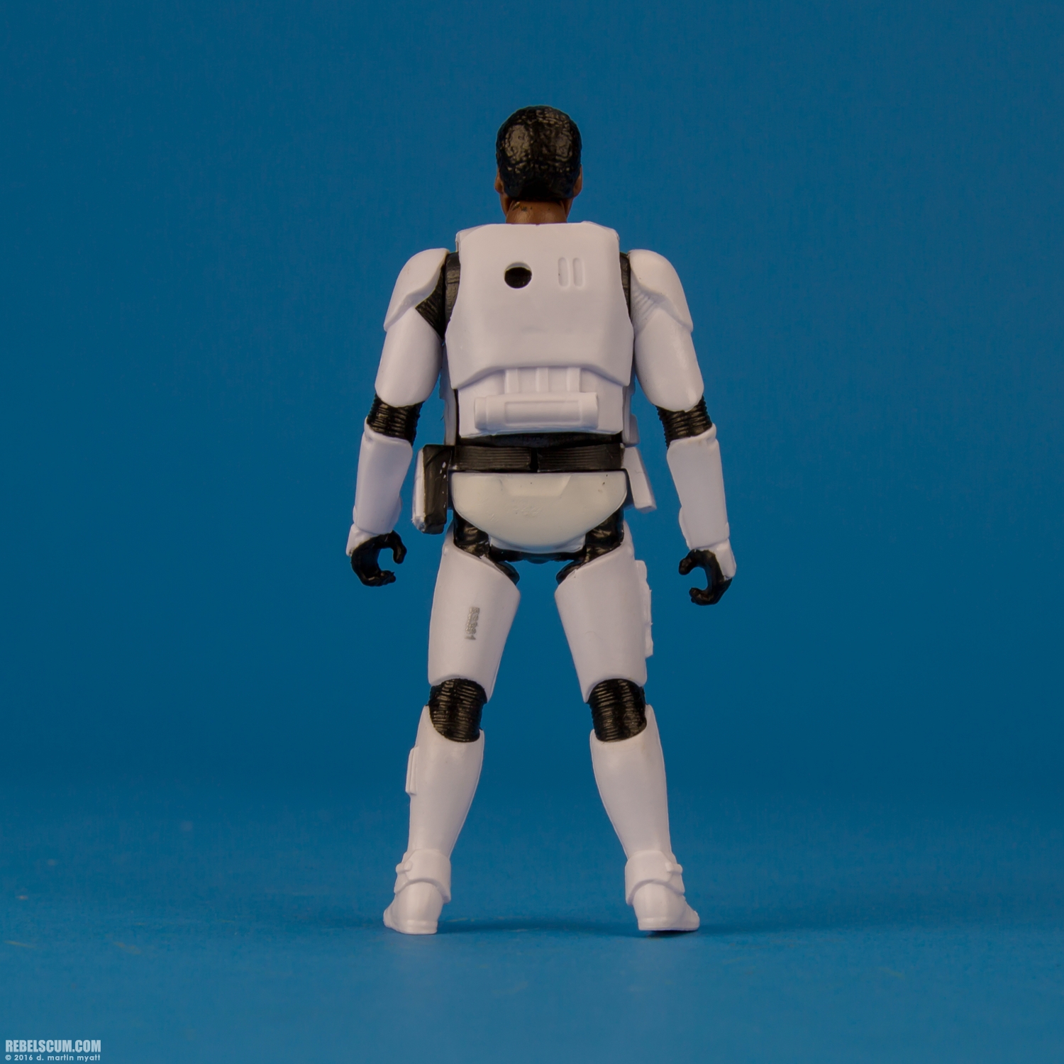 Finn-FN-2187-Armor-Up-Hasbro-The-Force-Awakens-008.jpg