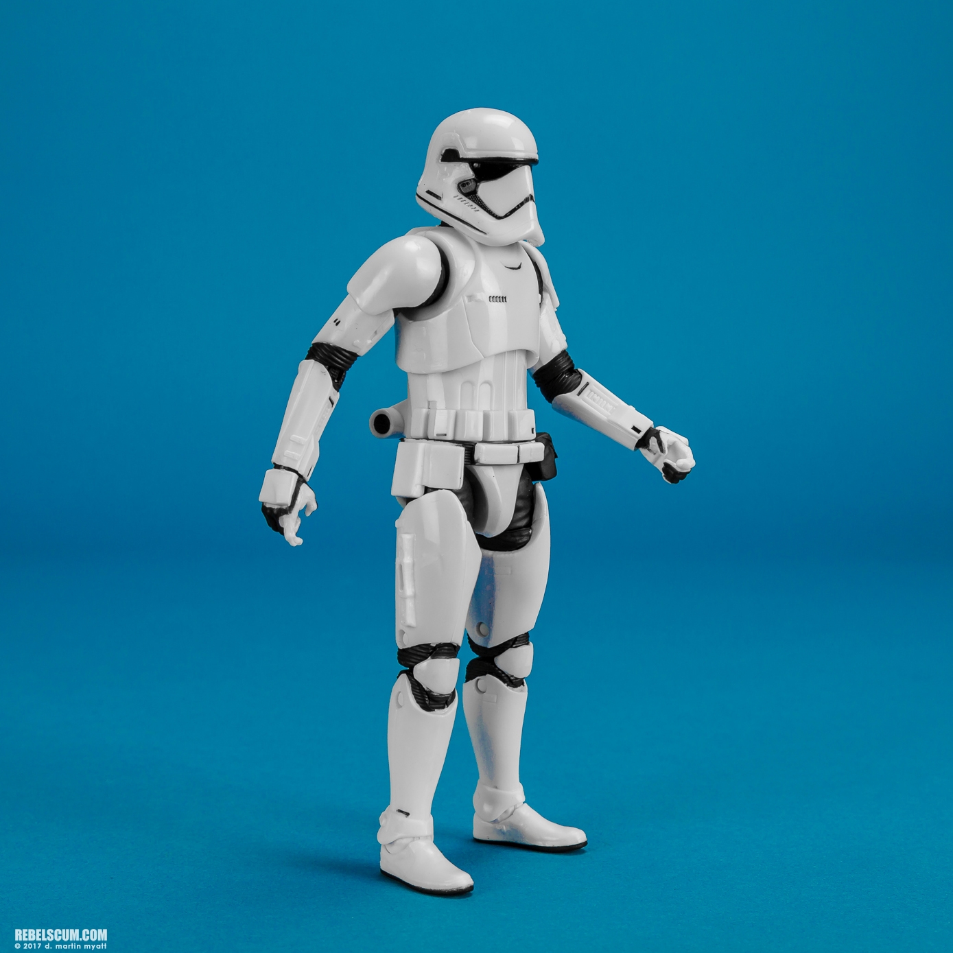 First-Order-Stormtrooper-Deluxe-Amazon-The-Black-Series-002.jpg
